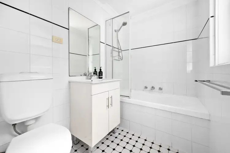 Sixth view of Homely apartment listing, 4/79 Glover Street, Mosman NSW 2088