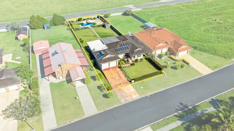 10 Lynhaven Crescent, Ulmarra NSW 2462