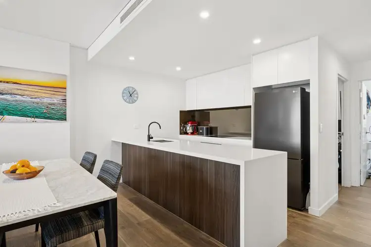 13-21 Mentmore Avenue