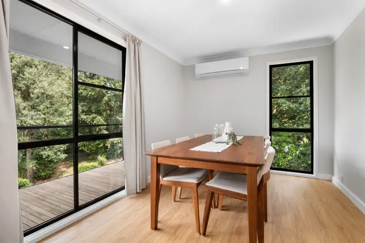 Fifth view of Homely house listing, 2 Frederick Place, Kurrajong Heights NSW 2758