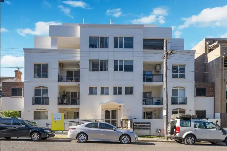 20-24 Premier Street