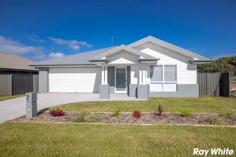 11 Riviera Street, Forster NSW 2428