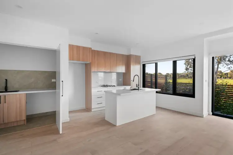 Fourth view of Homely townhouse listing, 5/12 Painted Hills Road, Doreen VIC 3754