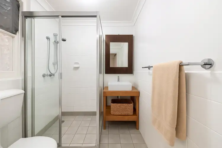 Third view of Homely studio listing, 2/1A-1D Roslyn Street, Potts Point NSW 2011