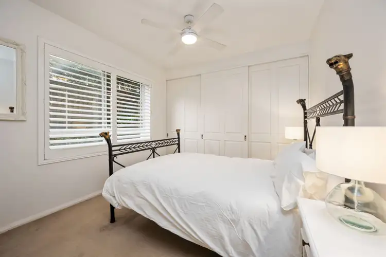 Third view of Homely apartment listing, 2/6 Elamang Avenue, Kirribilli NSW 2061