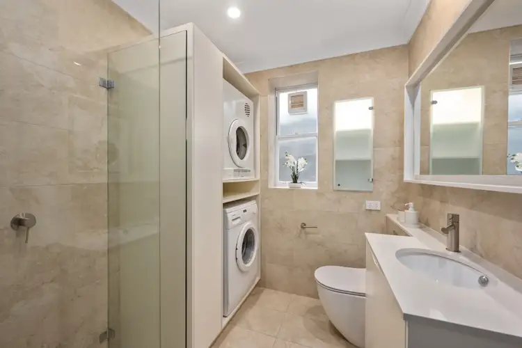Fourth view of Homely apartment listing, 2/6 Elamang Avenue, Kirribilli NSW 2061