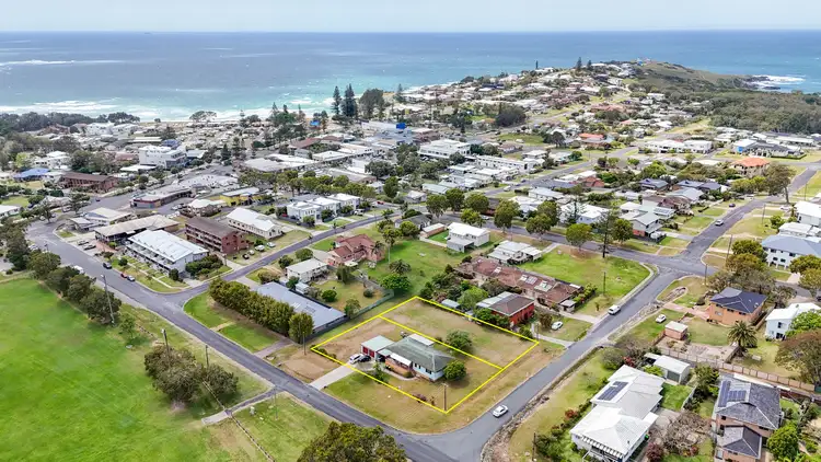 1 Nelson Street, Woolgoolga NSW 2456