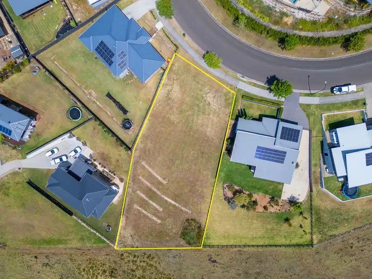 9 Sawyers Avenue