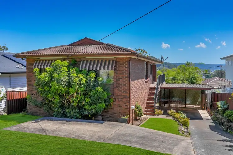 8 Broadwater Drive, Saratoga NSW 2251