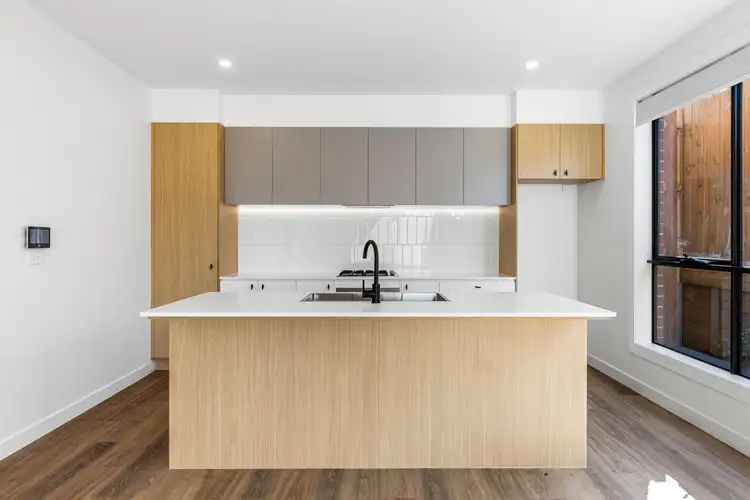 Third view of Homely townhouse listing, 2/204 Mountain View Parade, Rosanna VIC 3084