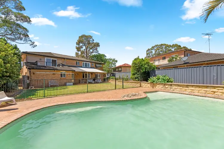 11 Berwick Place, Menai NSW 2234