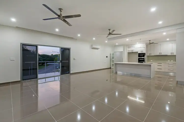 2/4 Melville Street, The Gardens NT 820