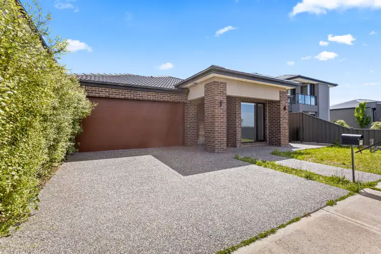 8 Map Road, Greenvale VIC 3059