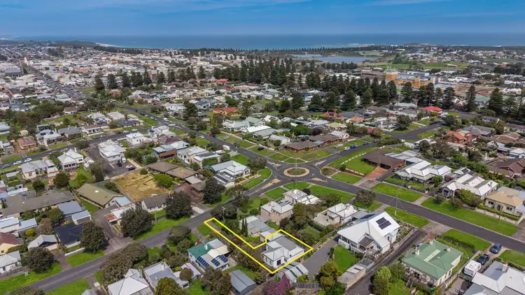 Second view of Homely house listing, 2/25 Murray Street, Warrnambool VIC 3280