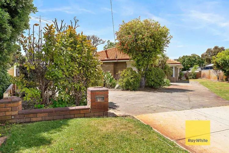 19 Ailsworth Court, Thornlie WA 6108
