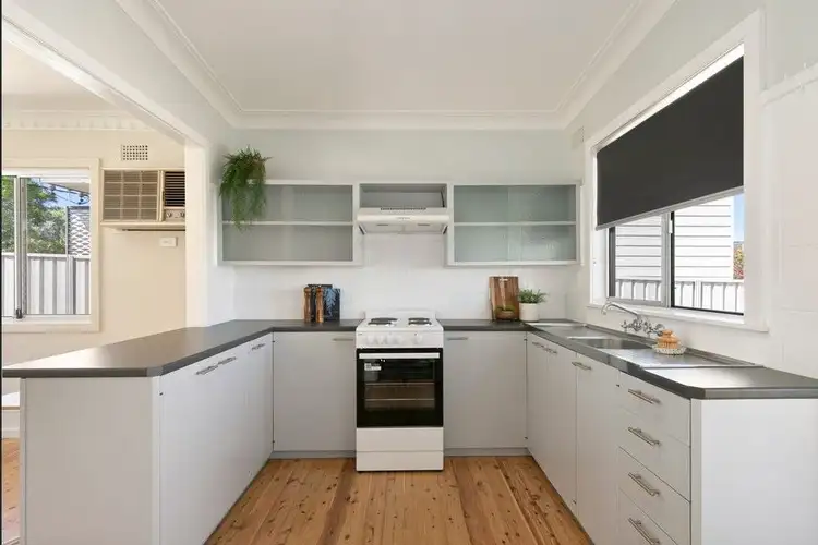 Fourth view of Homely house listing, 10 Conmurra Circuit, Shortland NSW 2307