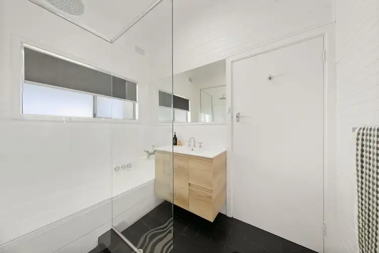 Fifth view of Homely house listing, 10 Conmurra Circuit, Shortland NSW 2307