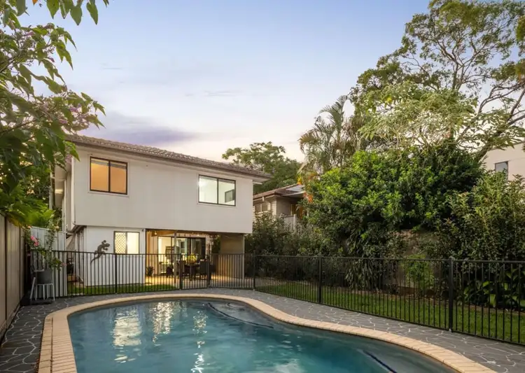 62 Vivian Street, Tennyson QLD 4105