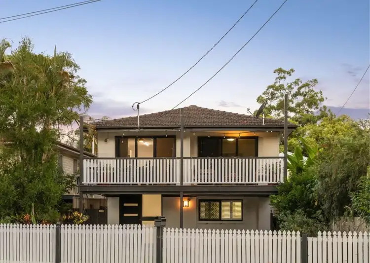62 Vivian Street, Tennyson QLD 4105