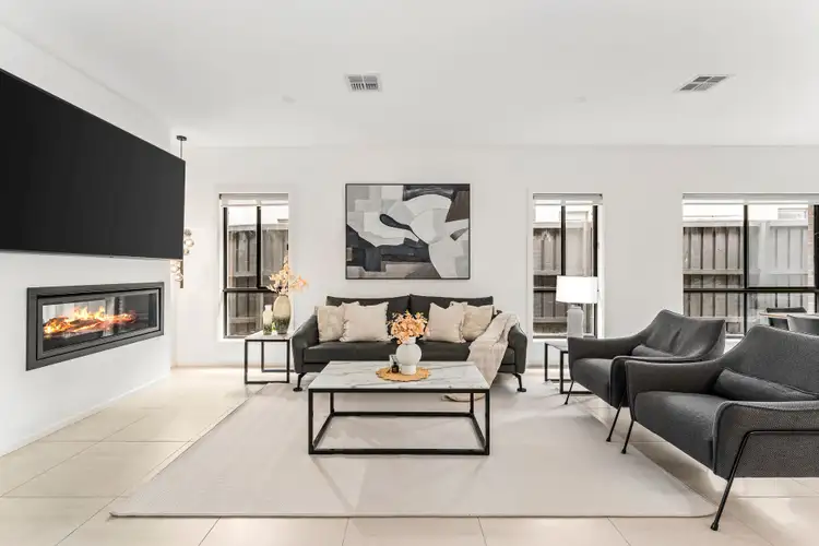 Second view of Homely house listing, 21 Waterside Crescent, Mulgrave VIC 3170