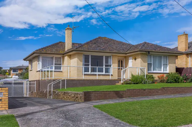 11 Belmore Road, Warrnambool VIC 3280