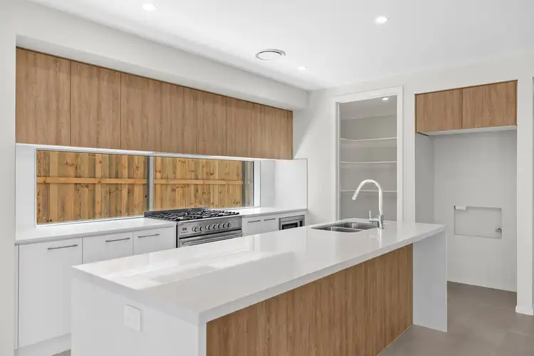 56 William Terrace, Oxley QLD 4075