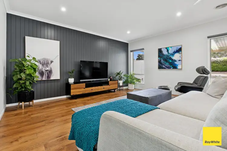 Sixth view of Homely house listing, 8 Bedarra Court, Maiden Gully VIC 3551