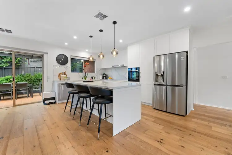 Fifth view of Homely unit listing, 2/24 Jindabyne Avenue, Chadstone VIC 3148