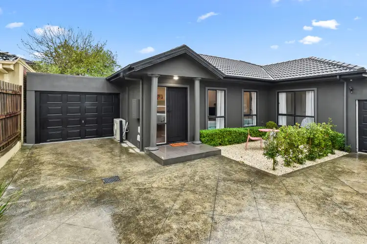 2/62 Macrina Street, Oakleigh East VIC 3166