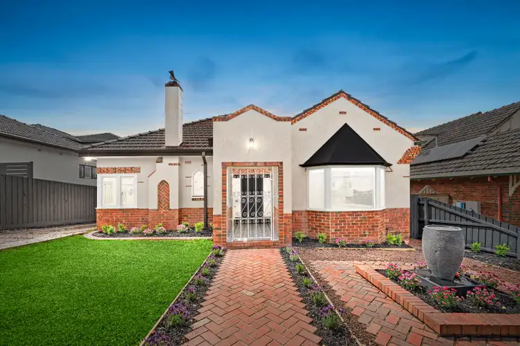 18 Cusdin Street, Glen Iris VIC 3146