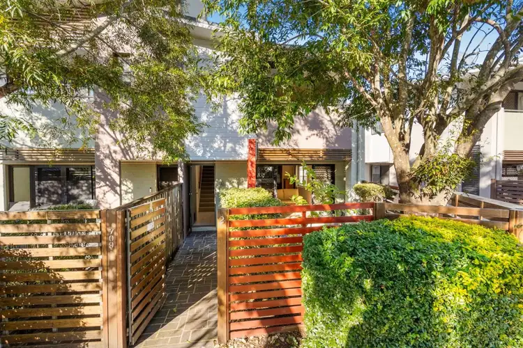 Second view of Homely townhouse listing, 2/709 Oxley Road, Corinda QLD 4075