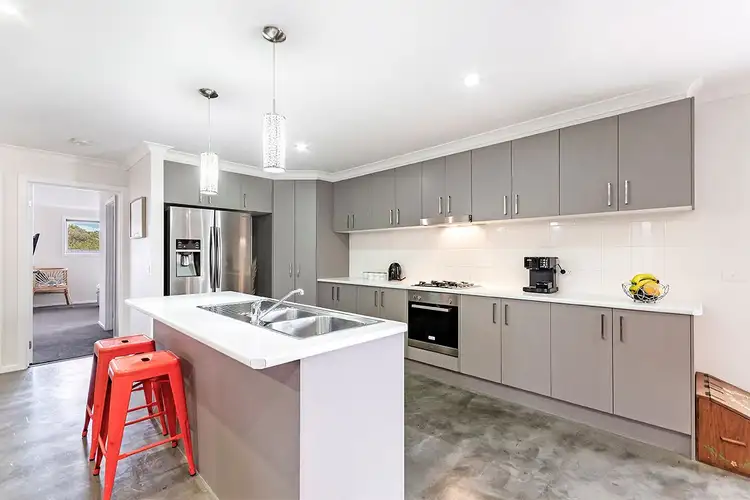 Second view of Homely house listing, 7 De Lemos Court, Warrnambool VIC 3280