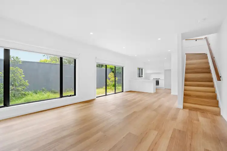 Third view of Homely house listing, 2/9 Cassia Court, Wantirna VIC 3152