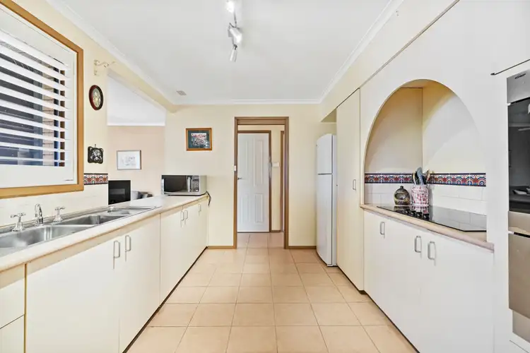 Fifth view of Homely house listing, 8 Keira Place, Ruse NSW 2560