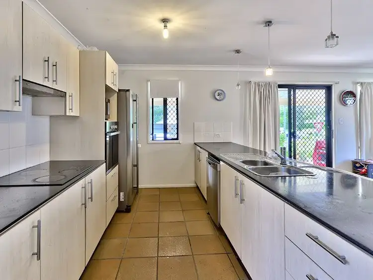 313 Verney Road East, Graceville QLD 4075