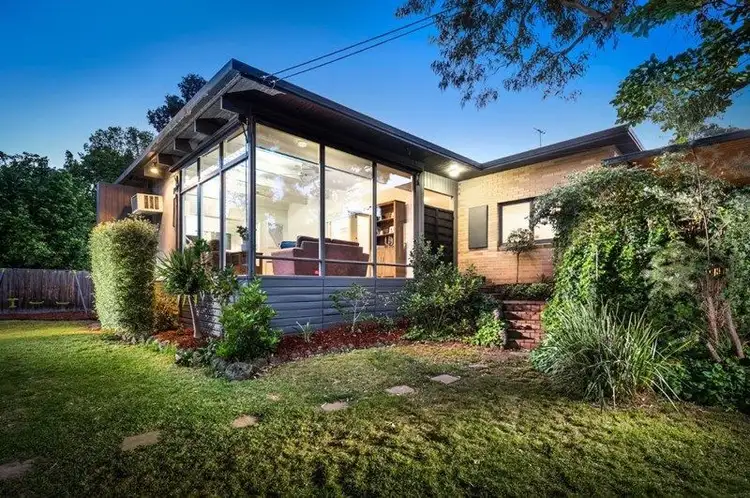 6 Tie Street, Mont Albert North VIC 3129