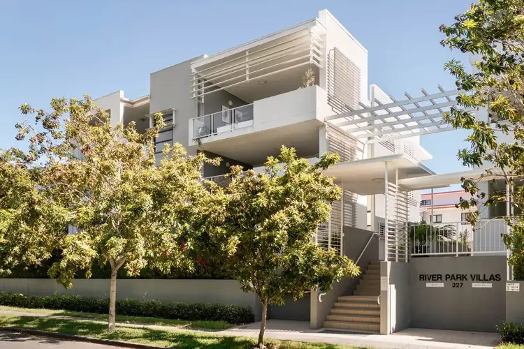 327 Verney Road East