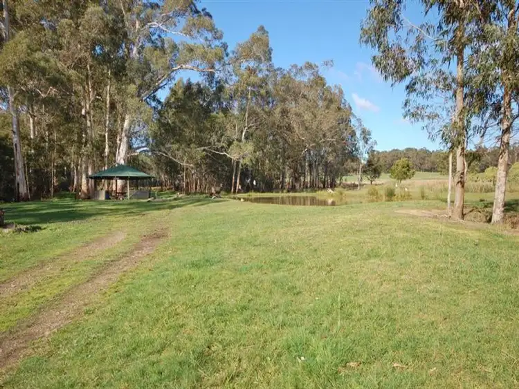 Sixth view of Homely house listing, 185 Beenak Rd, Yellingbo VIC