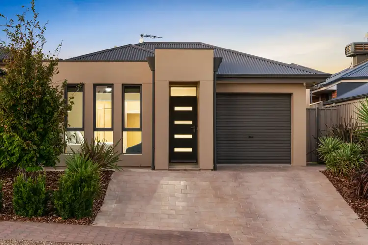 7 Cabin Street