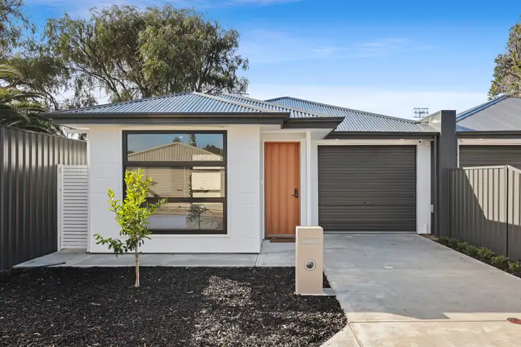 1B Little Burke Street