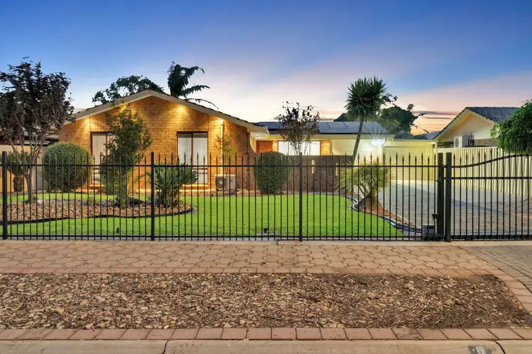 8 Turtur Drive
