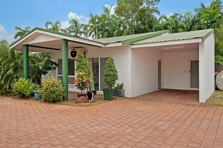15 Links Road