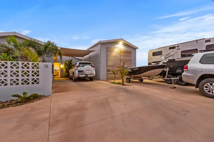 18 Searaven Crescent