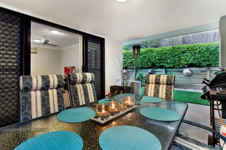 17/300 Cliveden Avenue, Corinda QLD 4075