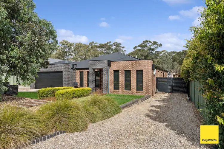 6 Merlot Close