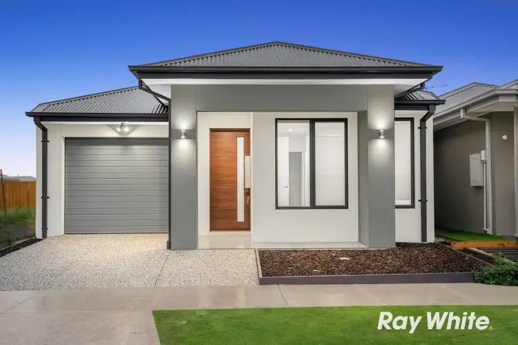 15 Moreton Drive