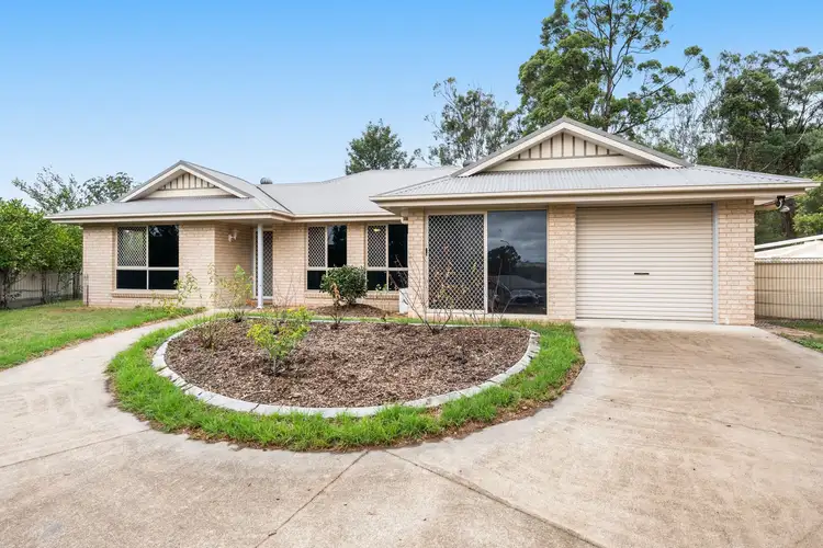 8 Jackson Court