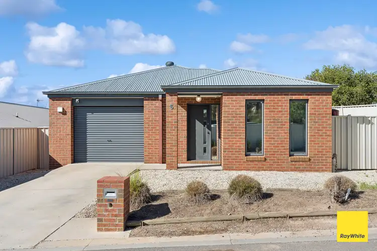 25 Albert Street