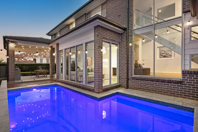 20 Willcox Crescent
