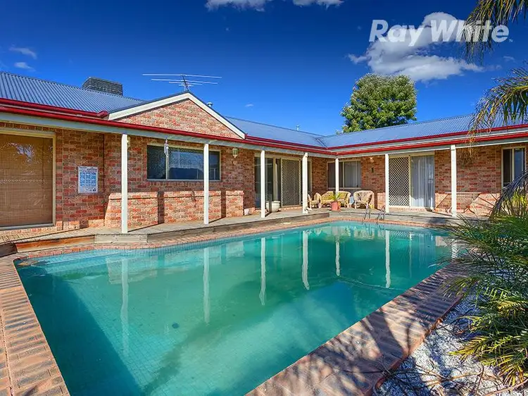 Fourth view of Homely house listing, 9 Pell St, Howlong NSW